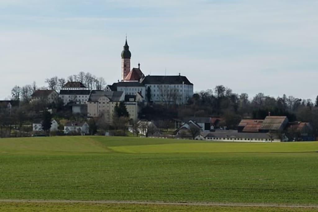 Spacious Starnberg Condo Next To Munich Exterior photo